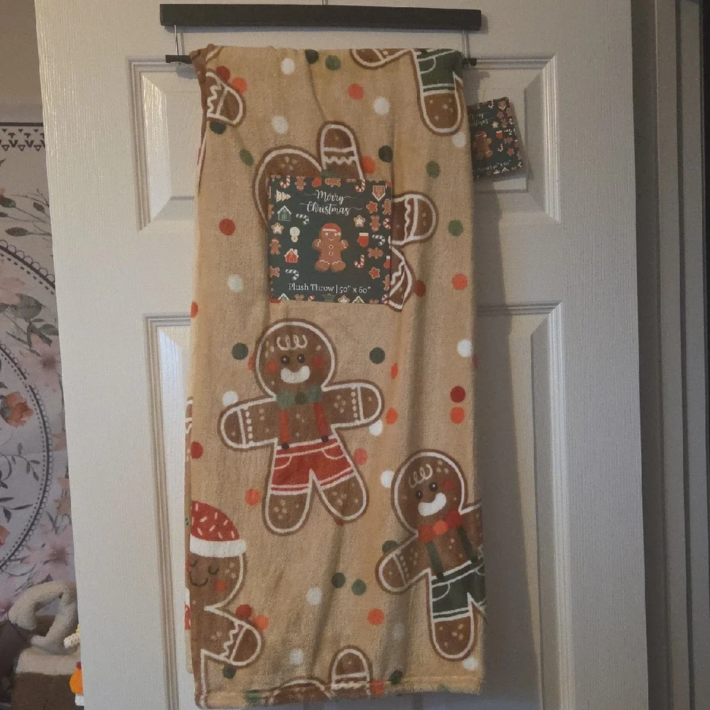 Gingerbread Christmas Throw Blanket